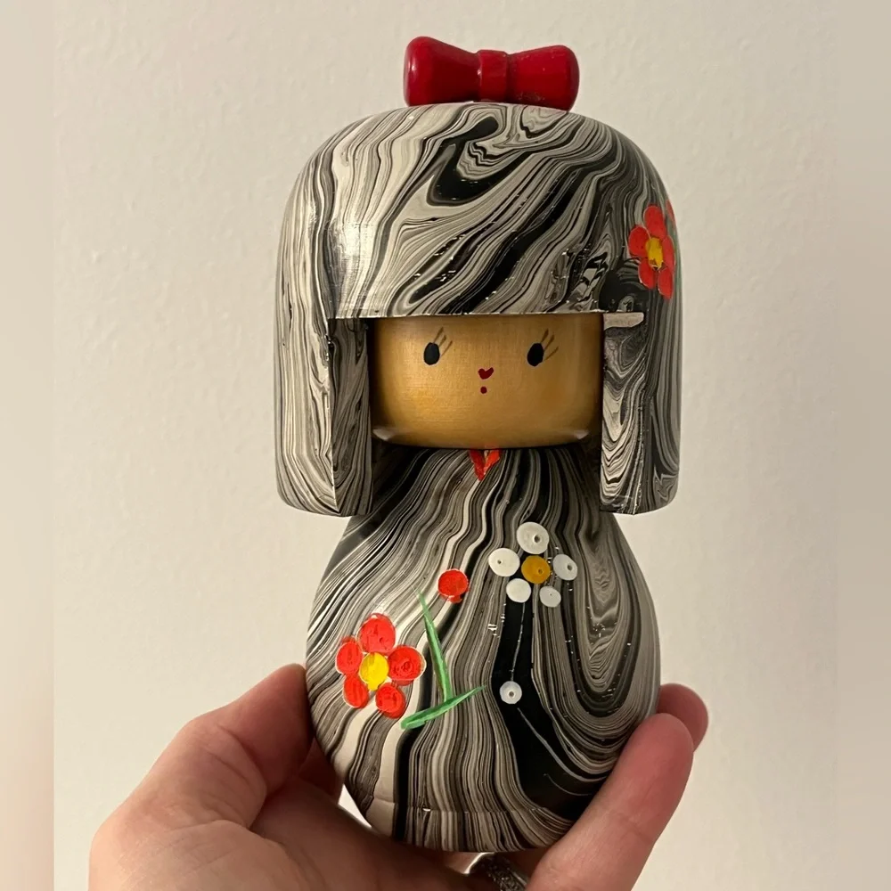 Vintage Wooden Kokeshi Japanese Doll Hand Painted - Picture 7 of 7